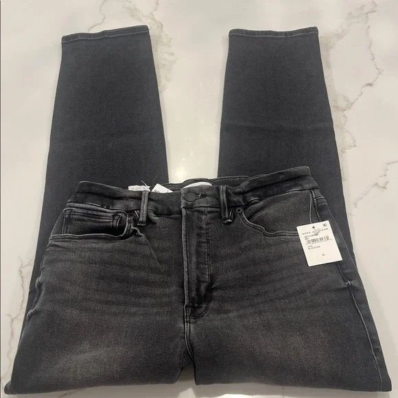 Good American Good Classic Straight Leg Jeans in Black308 - Picture 8 of 10